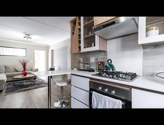 3 BEDROOM APARTMENT FOR SALE IN ROODEPARK ECO ESTATE